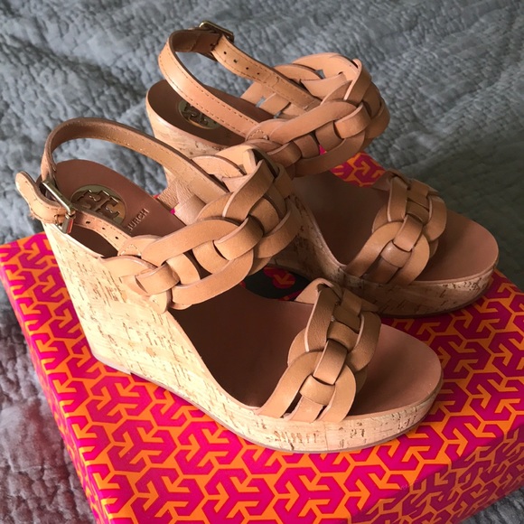 Gorgeous Tory Burch leather and cork high wedge - Picture 1 of 6